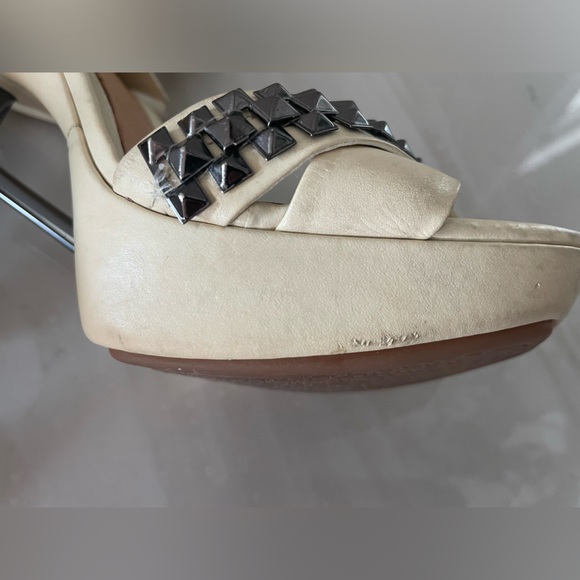 Women's SCHUTZ Studded Heels Sandals Shoes-Ankle Strap-Tan-Size 6 - Picture 5 of 6